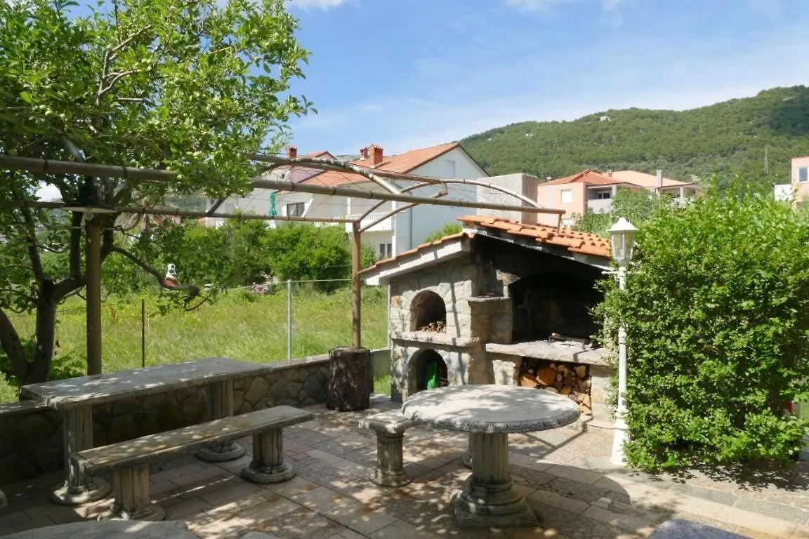 Apartment Guest House Gordana Banjol Croatia